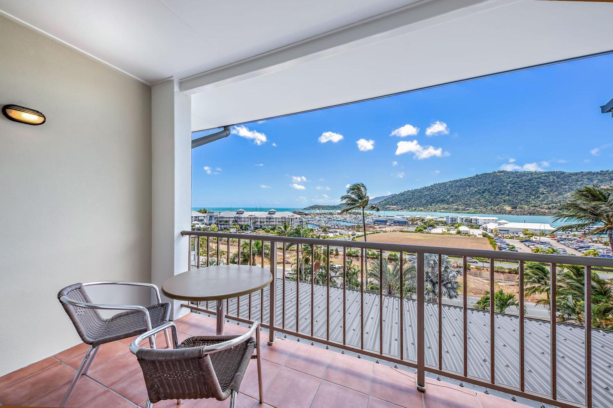 Spa Haven 17B Ocean View Airlie Beach Exterior photo